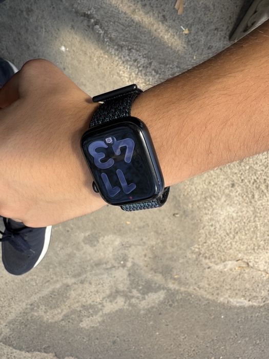 Apple watch 8.45