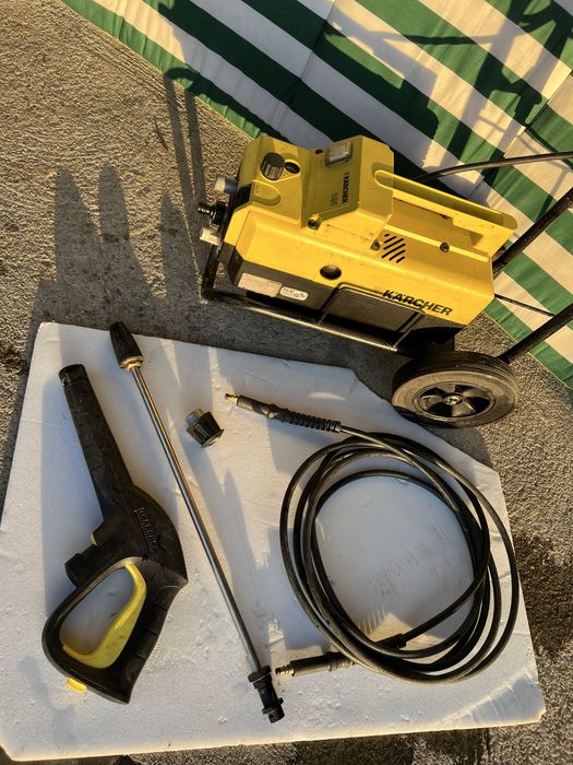 Jet cu Presiune Karcher K 695 130Bari Complet cu Lance Inox Rotativa