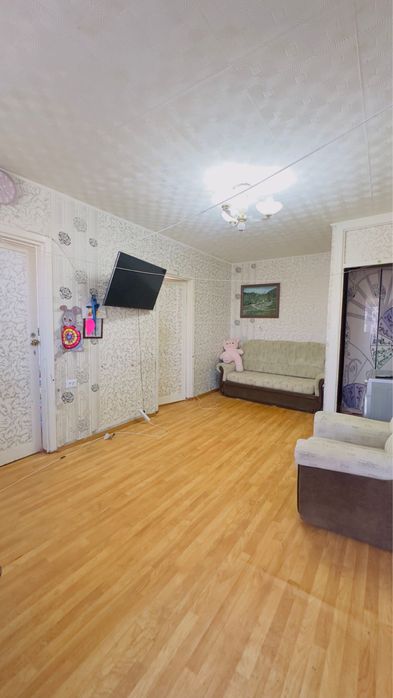 Продается 3 х комнатная квартира (4мкр)