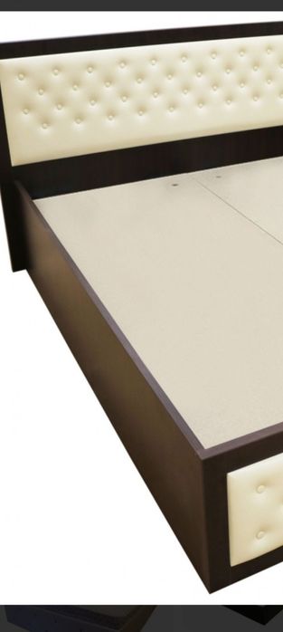 Tapitez scaune banci capete pat sau tot patul