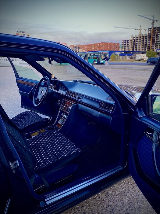 Продаю Mersedes e230