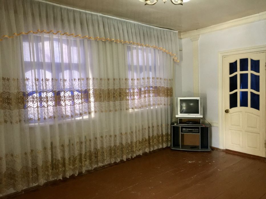 Uy sotiladi shahar markazidan