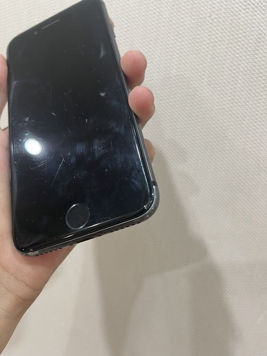 Iphone 8. Г.Уральск. Обмен на скутер можно!!!