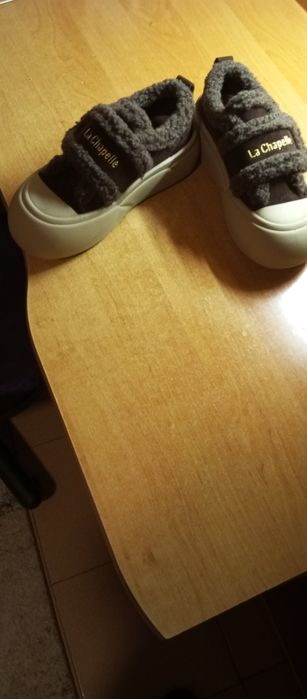 Дамски топли обувки