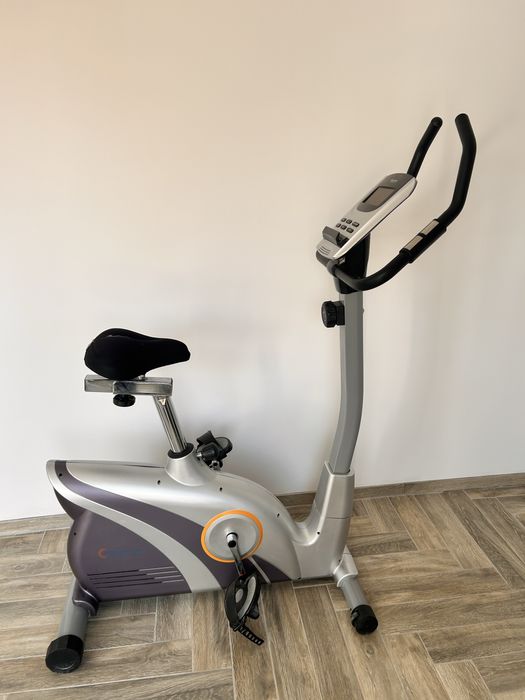Bicicleta fitness Kondition BMG-5700 ideală pentru acasă