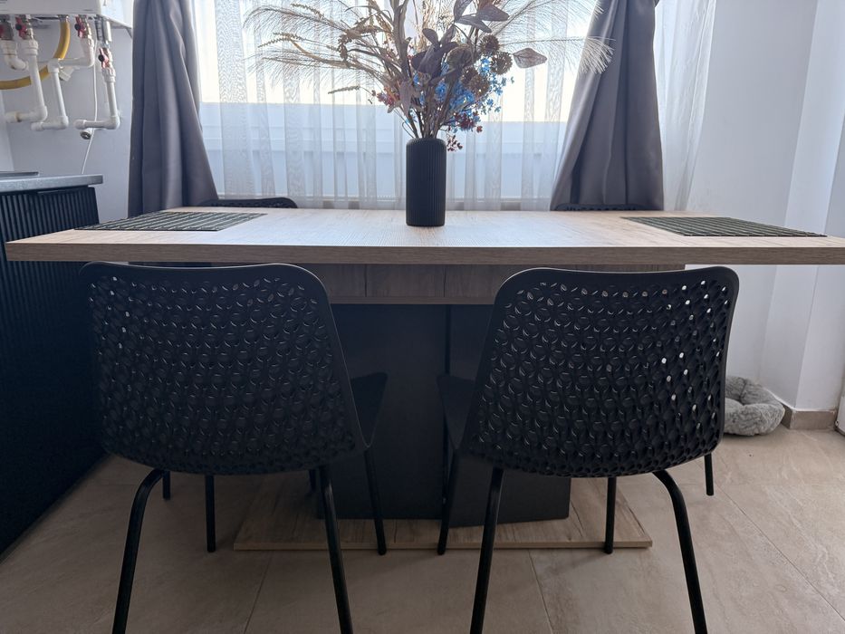 Masa living/bucatarie