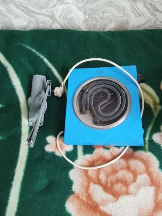 Электро плитка и машинка для мешков