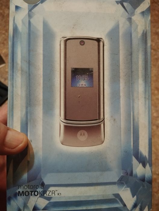 Продам телефон простушка Motorola MOTO KRZR