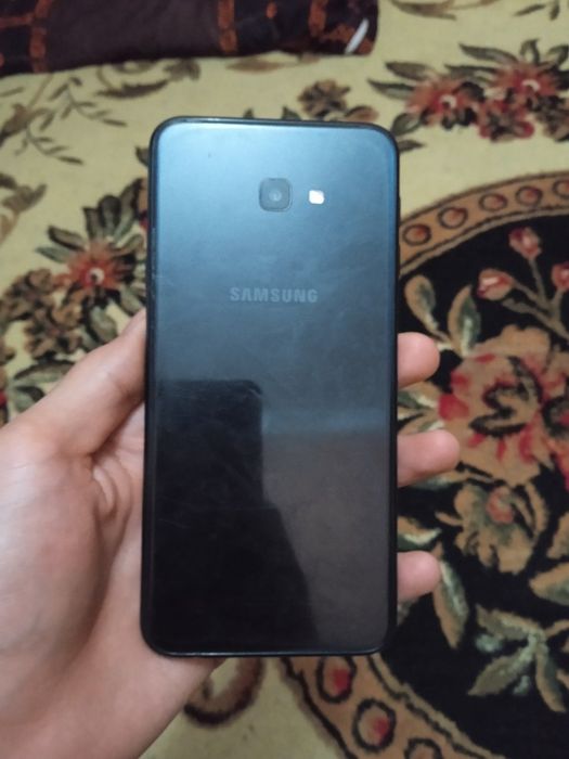 Samsung galaxy j4+