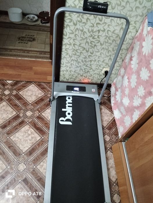 Продам беговую дорожку