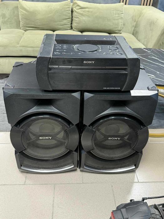 Продавам Аудио Система Sony Shake x30