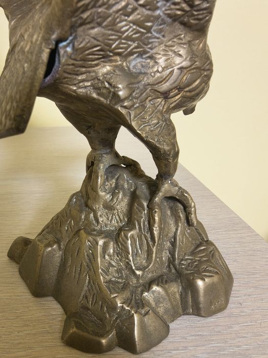 Vultur din bronz