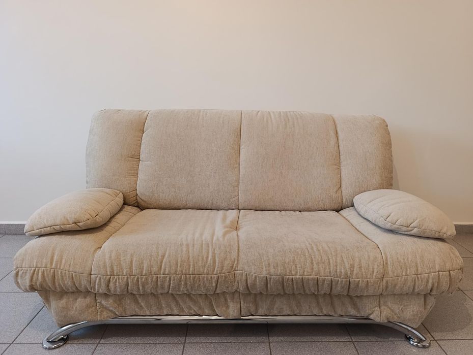 Бежов двоен диван