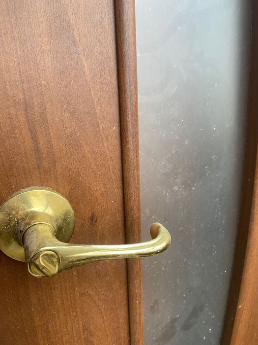 Двери межкомнатеые б/у