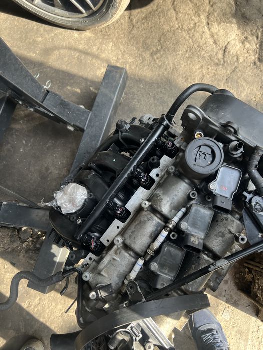 Продам двигатель на поло 2016 г 1.6