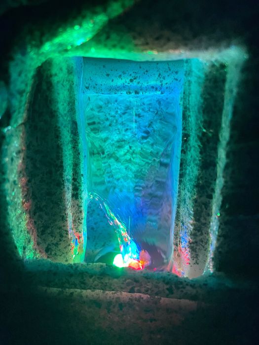 Лампа с водопад с променящи цветове