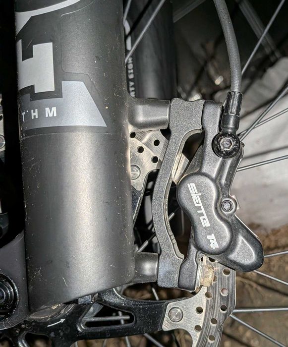 Предни спирачки Shimano и TRP Slate + два диска 180мм