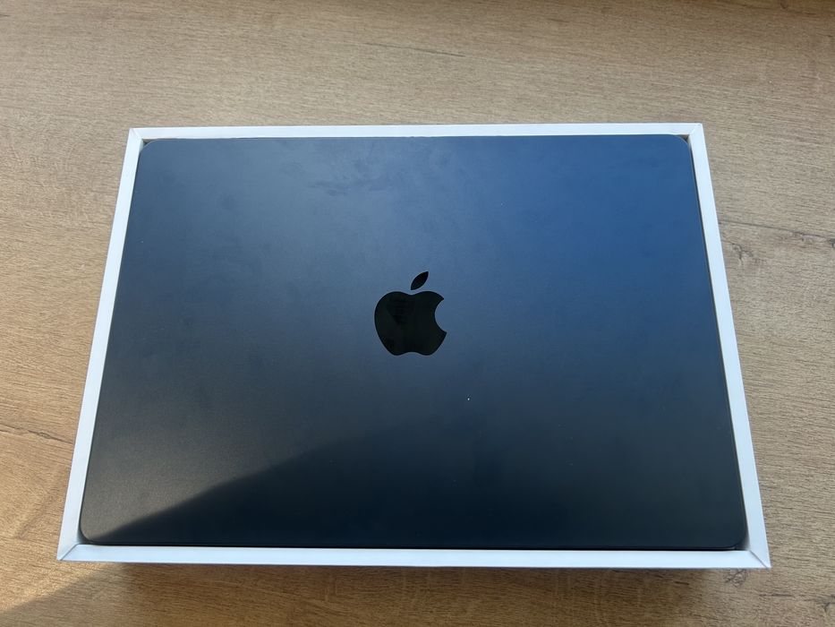 Macbook M4