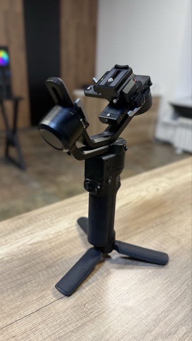 Стедикам (стабилизатор) DJI RS 3 mini