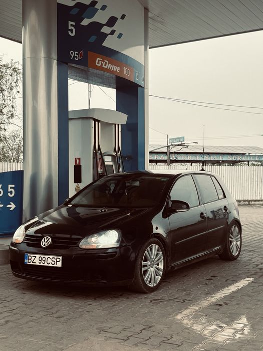 Vand Golf 5 pentru Dezmembrat