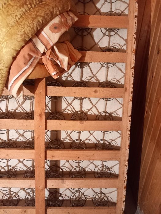 Vand dormeza cu arcuri