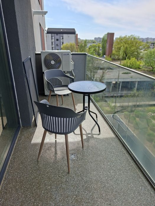 Inchiriez apartament 2 camere bloc Riviera
