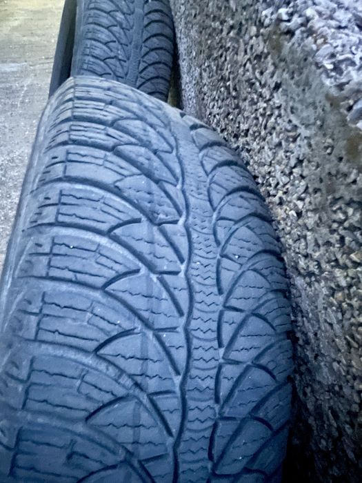 195 65 15 зимни гуми 4бр. ДОТ 2бр. 2721 и 2бр. 3220