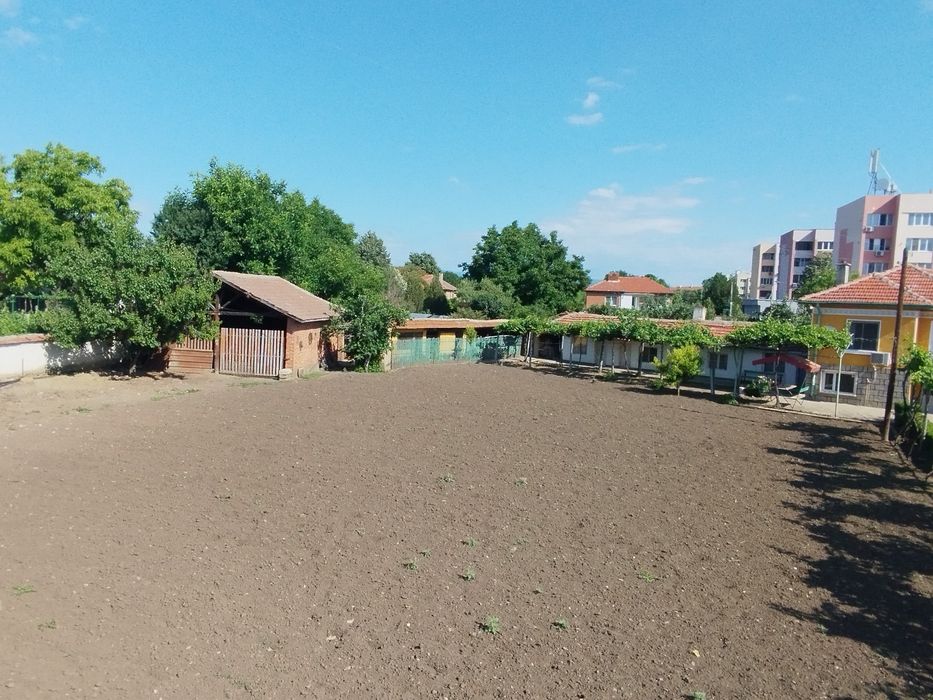 Продава се къща в град Стралджа,обл.Ямбол