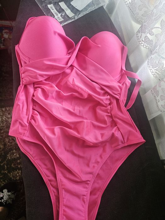 Продам купальник