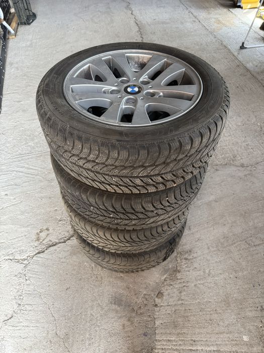 Jante BMW cu cauciucuri de iarna 205 55 R16