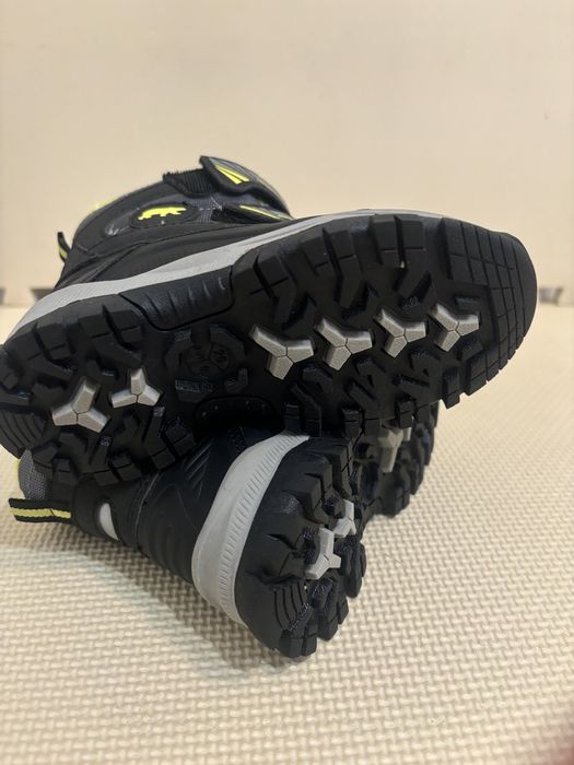 Нови детски боти,  и боти,ботуши като нови