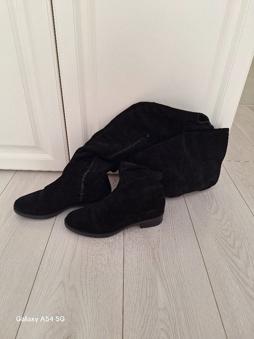 Vând cizme piele intoarsa, masura 40