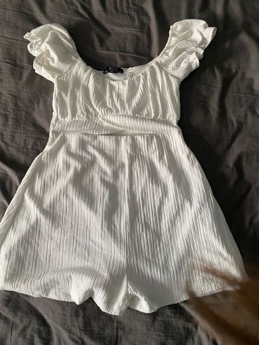 Бял гащеризон-Bershka