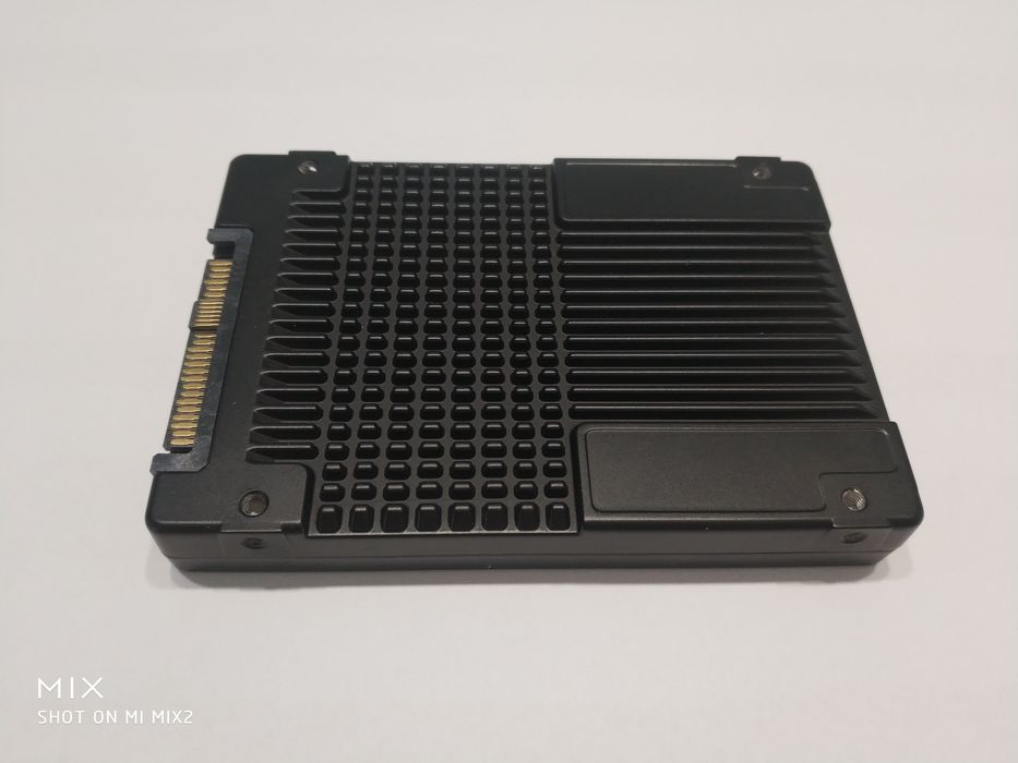 Intel Optane DC P4801x U.2 NVMe