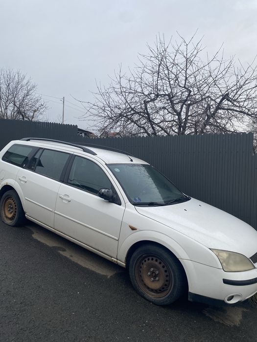 Vand masina pentru piese