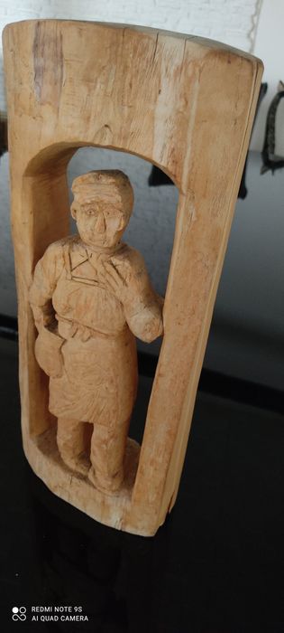 дърворезба козирог, винопроизводител,поставка за вино