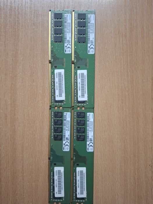 Samsung DDR4 8 gb M378A1K43CB2-CRC