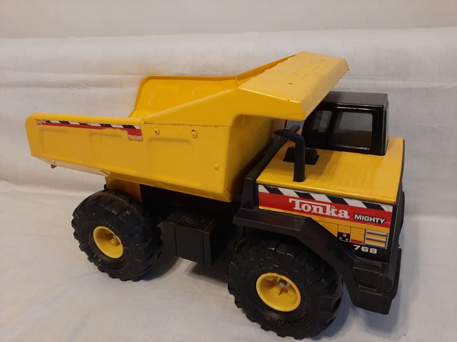 Basculanta TONKA de colecție din tablă