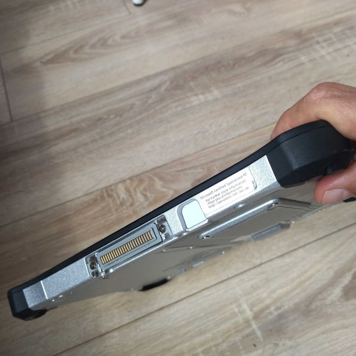 Panasonic 10.1" ToughPad FZ-G1 Win 10 pro tablet 8gb ram 256 ssd