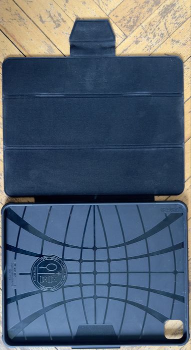 Spigen кайс за Ipad Pro 12.9  4та и 5та Генерация