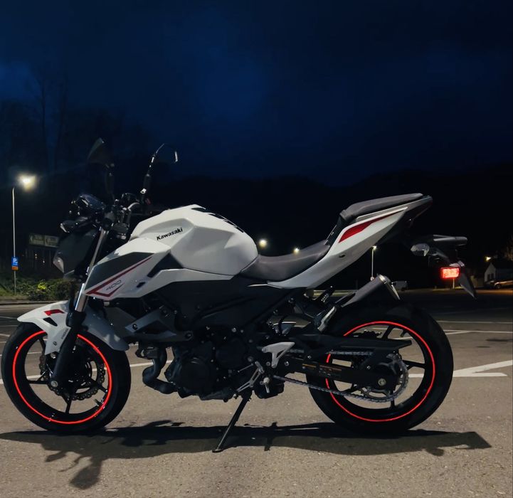 Vand kawaskai z400 (motor defect )