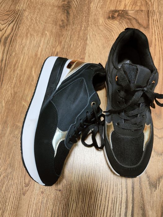 Дамски маратонки