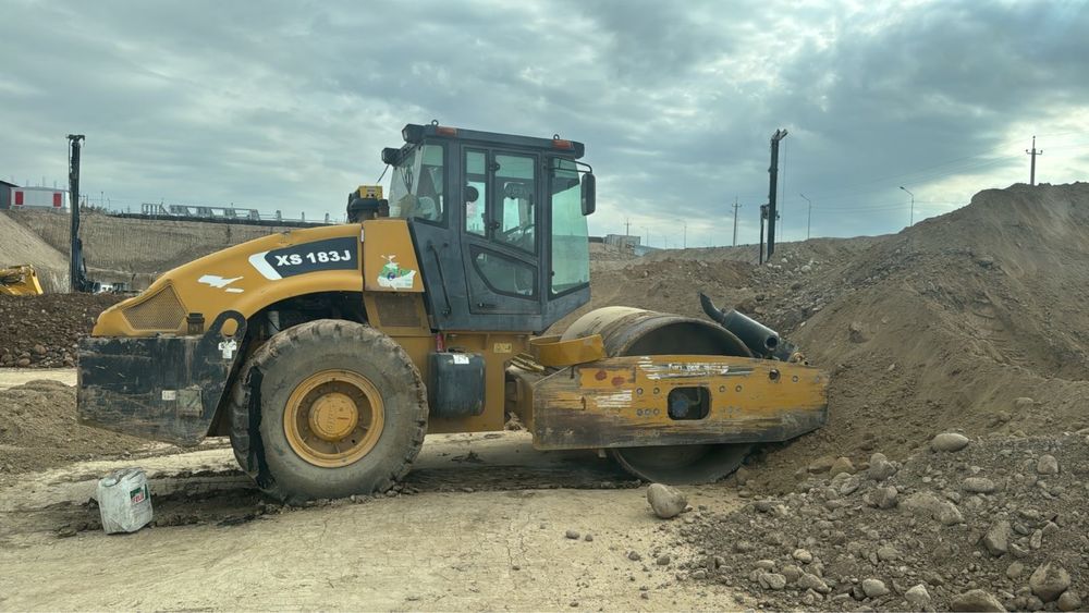 Каток  16-18 тонн