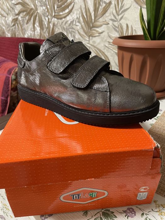 Продам туфли подростковые, 36 размер