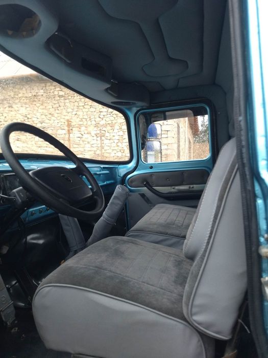 Zil 1992 yil. Hamma narsasi yangi