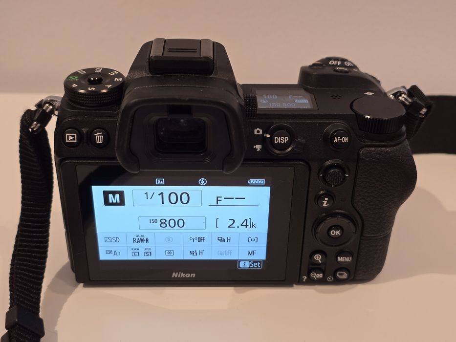 Vand Nikon Z6, doar 5620 cadre