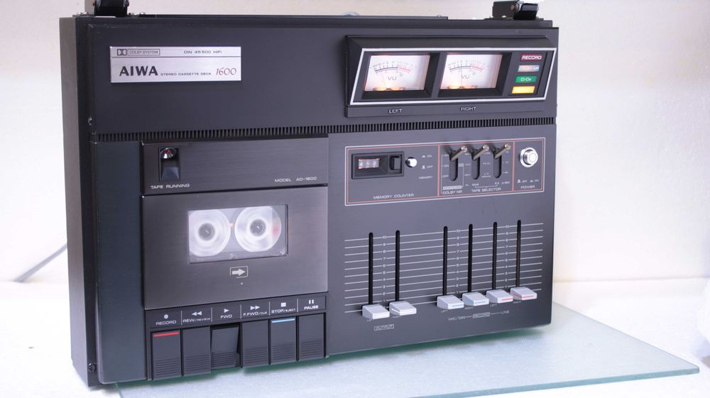 Deck AIWA AD-1600(1978).