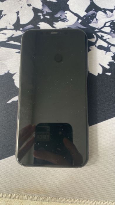 Продам айфон 11 74 акб