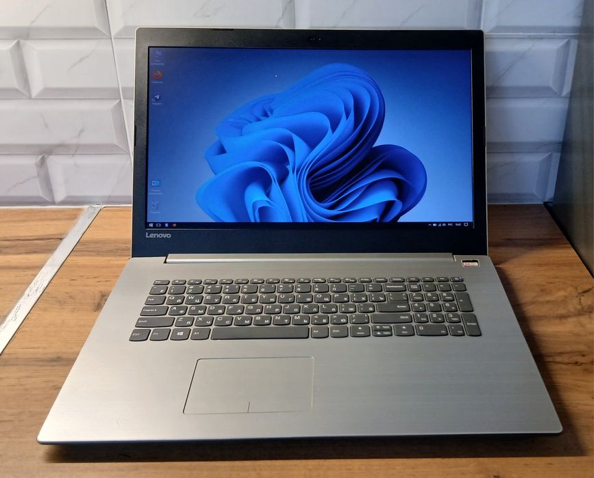 Lenovo 17 ekran, 120 SSD, batarya 2 soatgacha