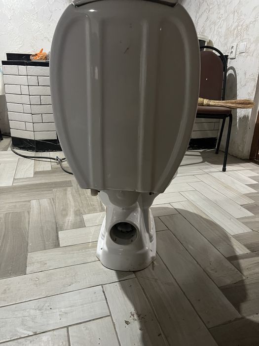 Унитаз сатамын, продаю унитаз